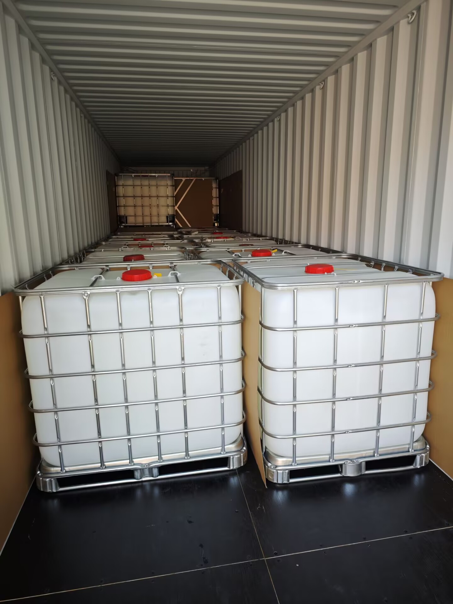 Water Dispersible Polyisocyanate 