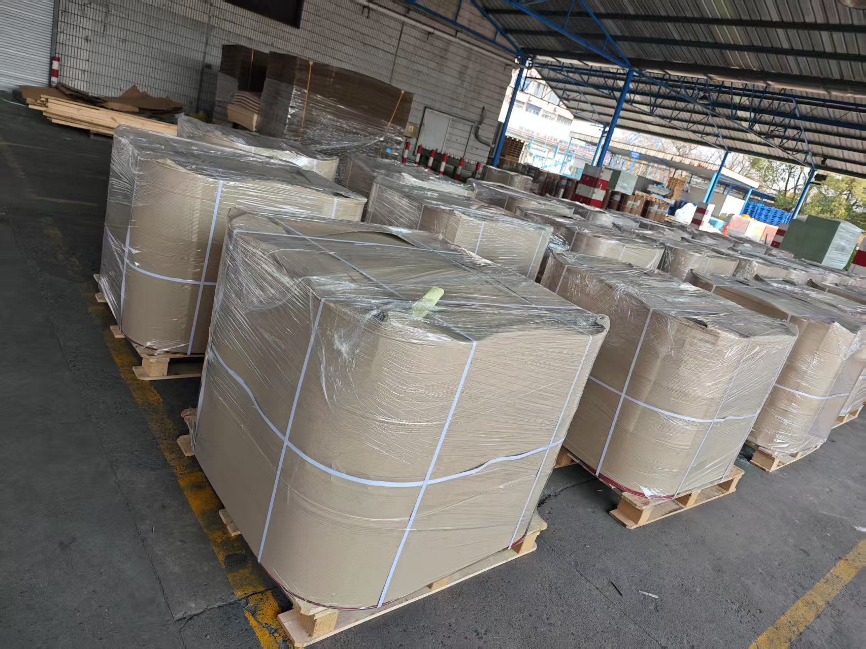 Water Dispersible Polyisocyanate 
