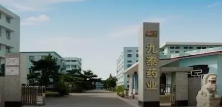 厂房大门