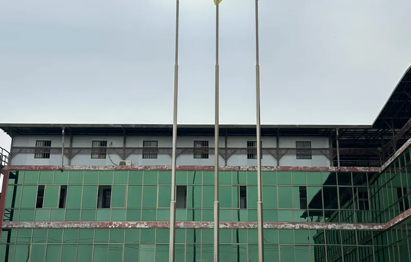 厂房大门