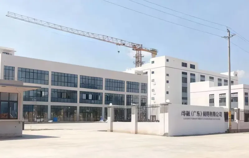 厂房大门