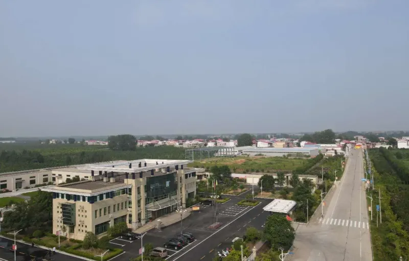 厂房大门