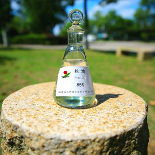 Pine Oil/Pine Needle Oil/CAS 8002-09-3